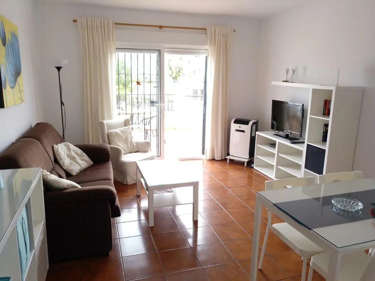 Apartamentos Luna De نيرخا بيت للعطل