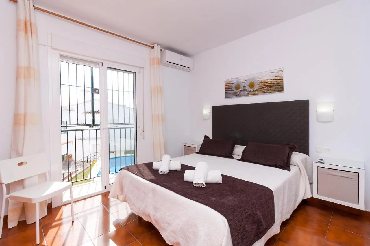 Apartamentos Luna De Nerja 0*,  Spain